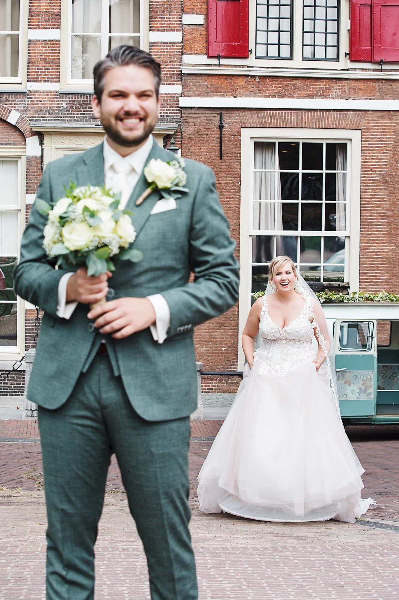 LM486_FAV009 PROMO.jpg