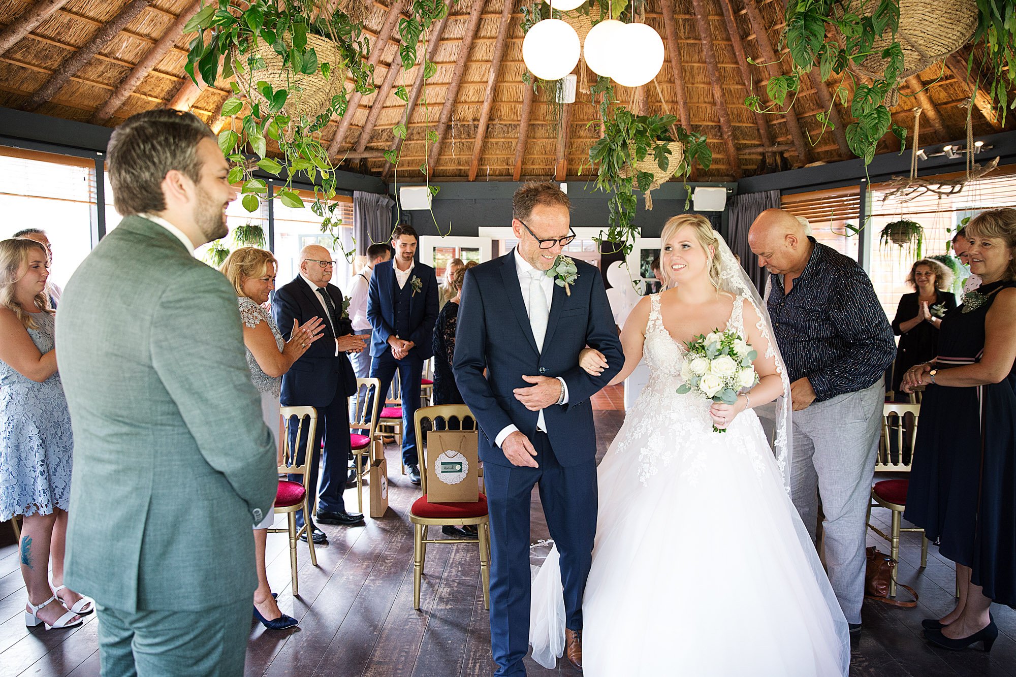 LM486_FAV032 PROMO.jpg