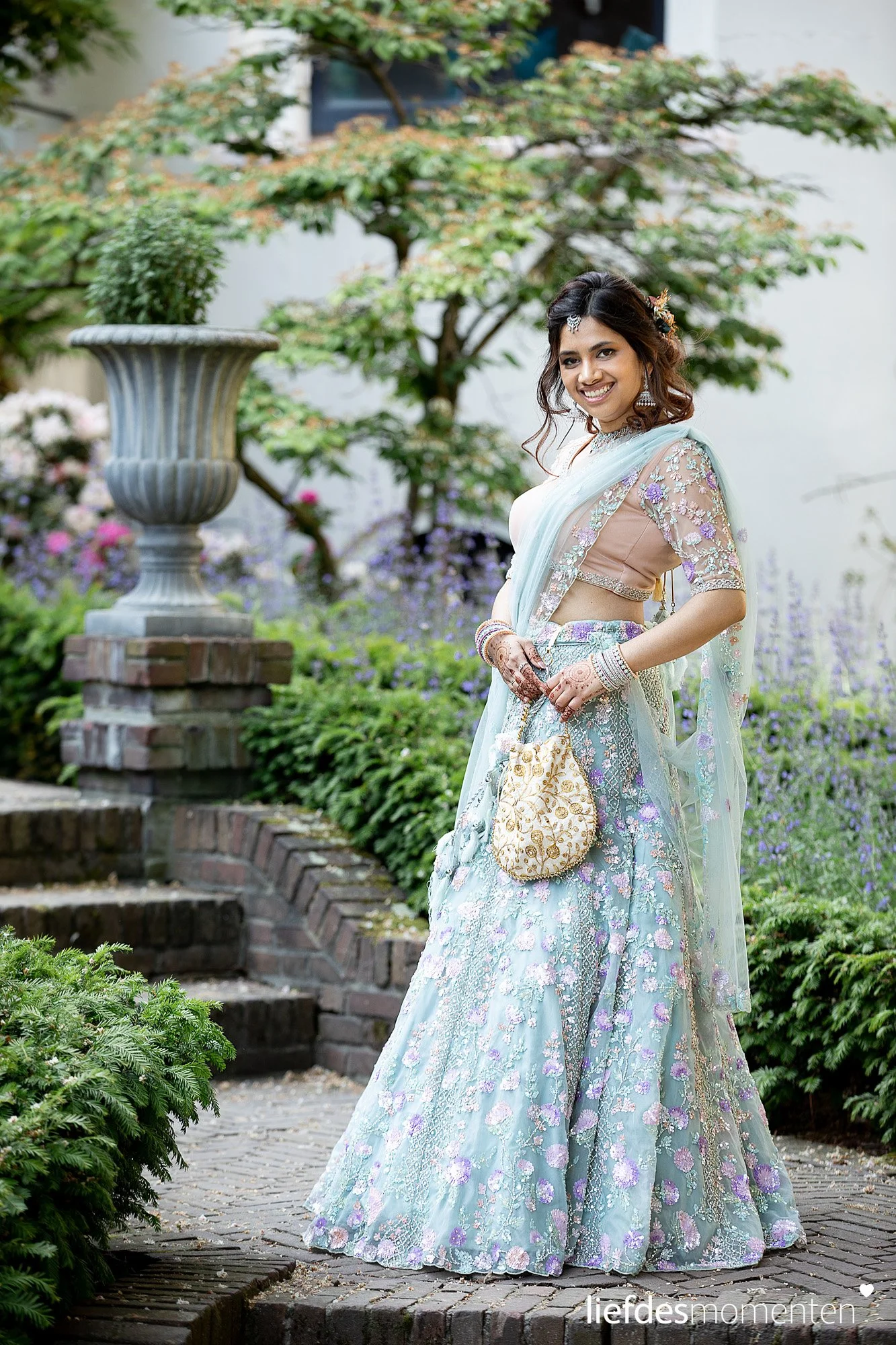 LM640C-2161-t PROMO.jpg