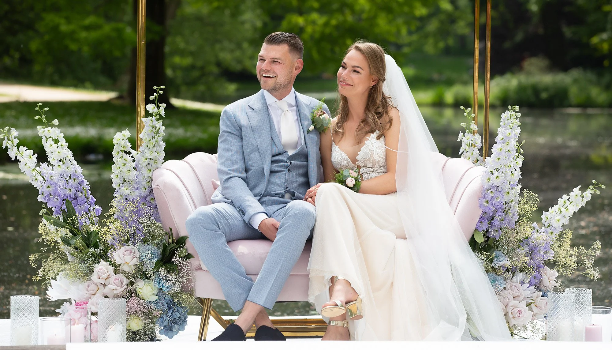 LM503_FAV038 PROMO.jpg