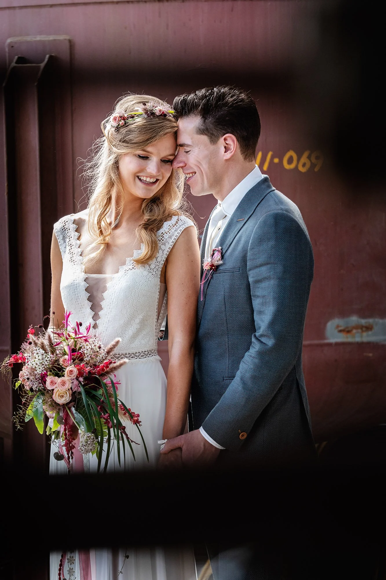 LM526_FAV030 PROMO.jpg