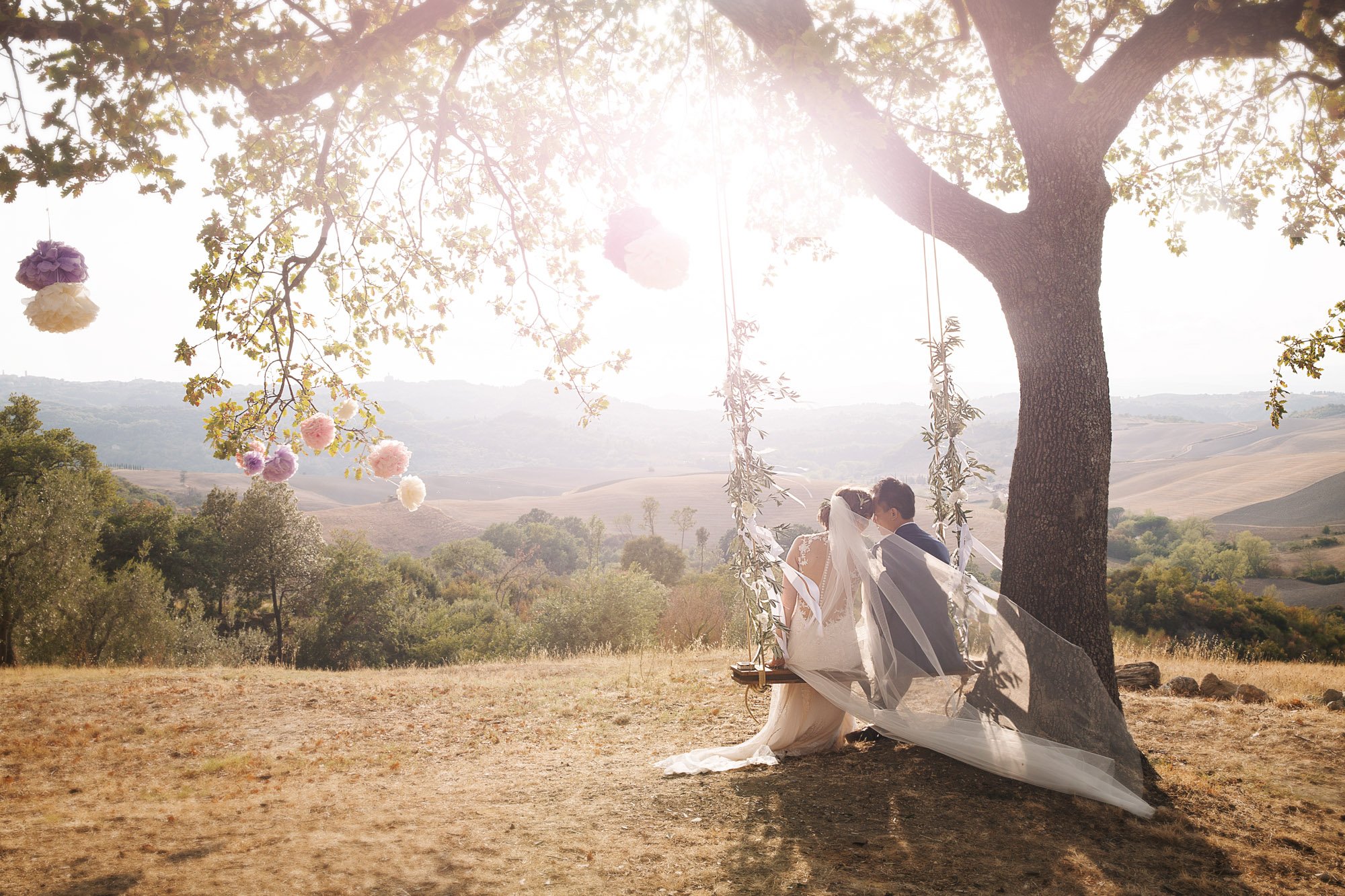 LM300_FAV087 PROMO.jpg