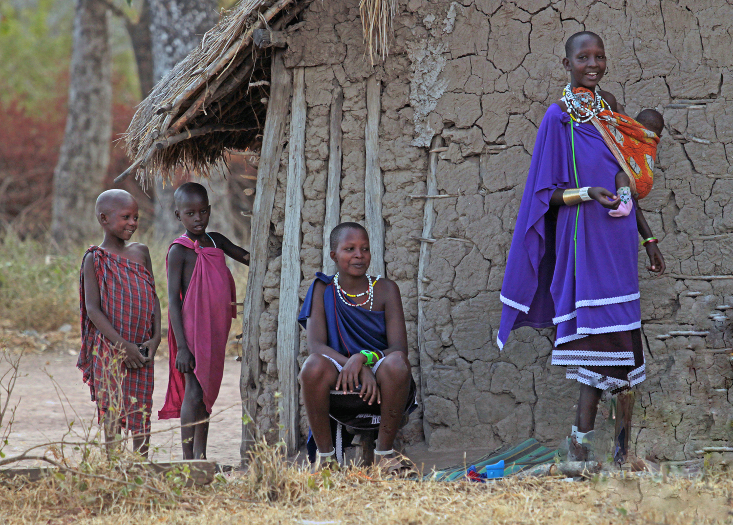 7945~COP~Masai_Mother_And_Children~Green~Bernard~FVC.jpg