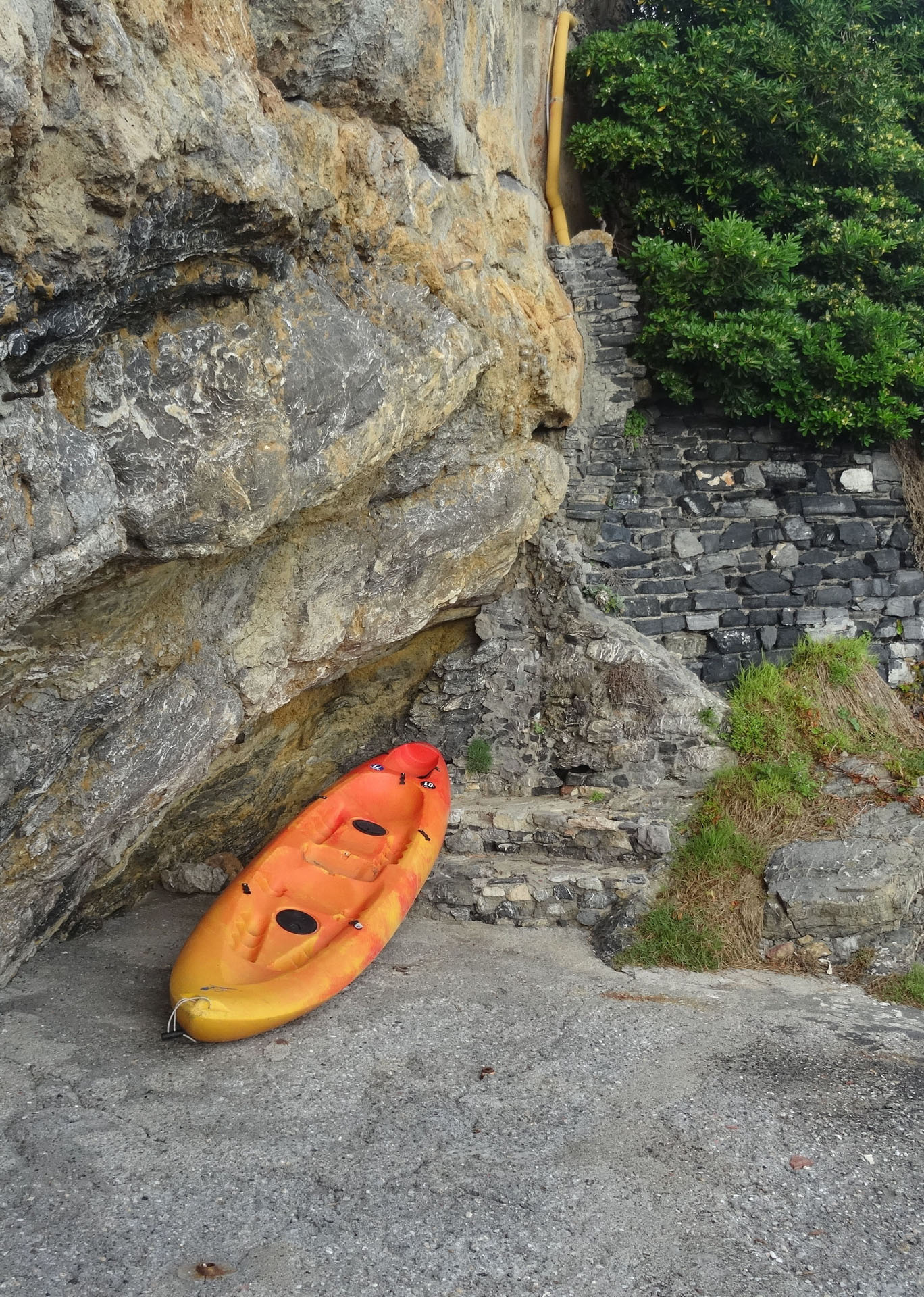 4166~COP~Forlorn_Kayak~Lee~Linda~PPM.jpg