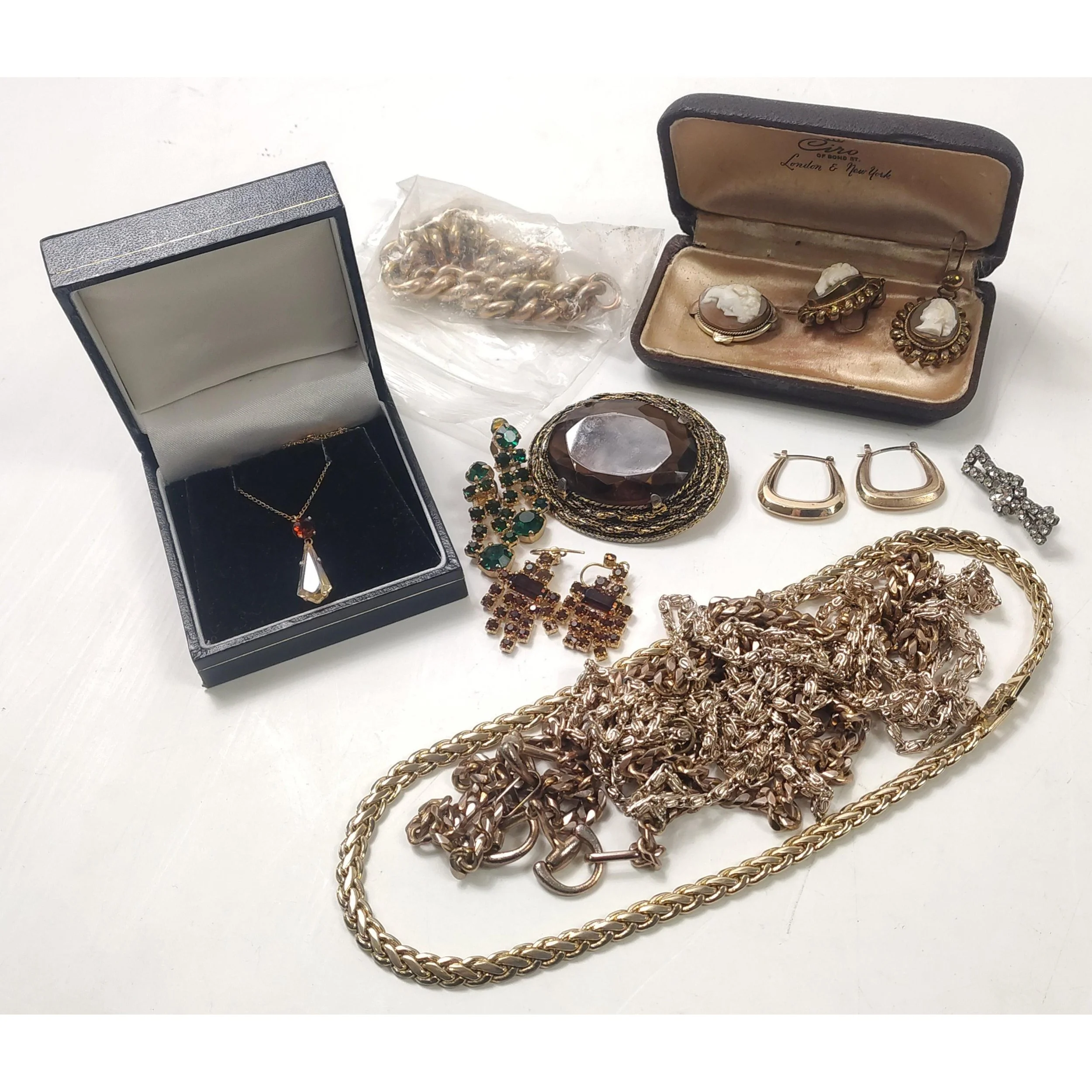 Guide: £15-30 in 27 Feb 2026