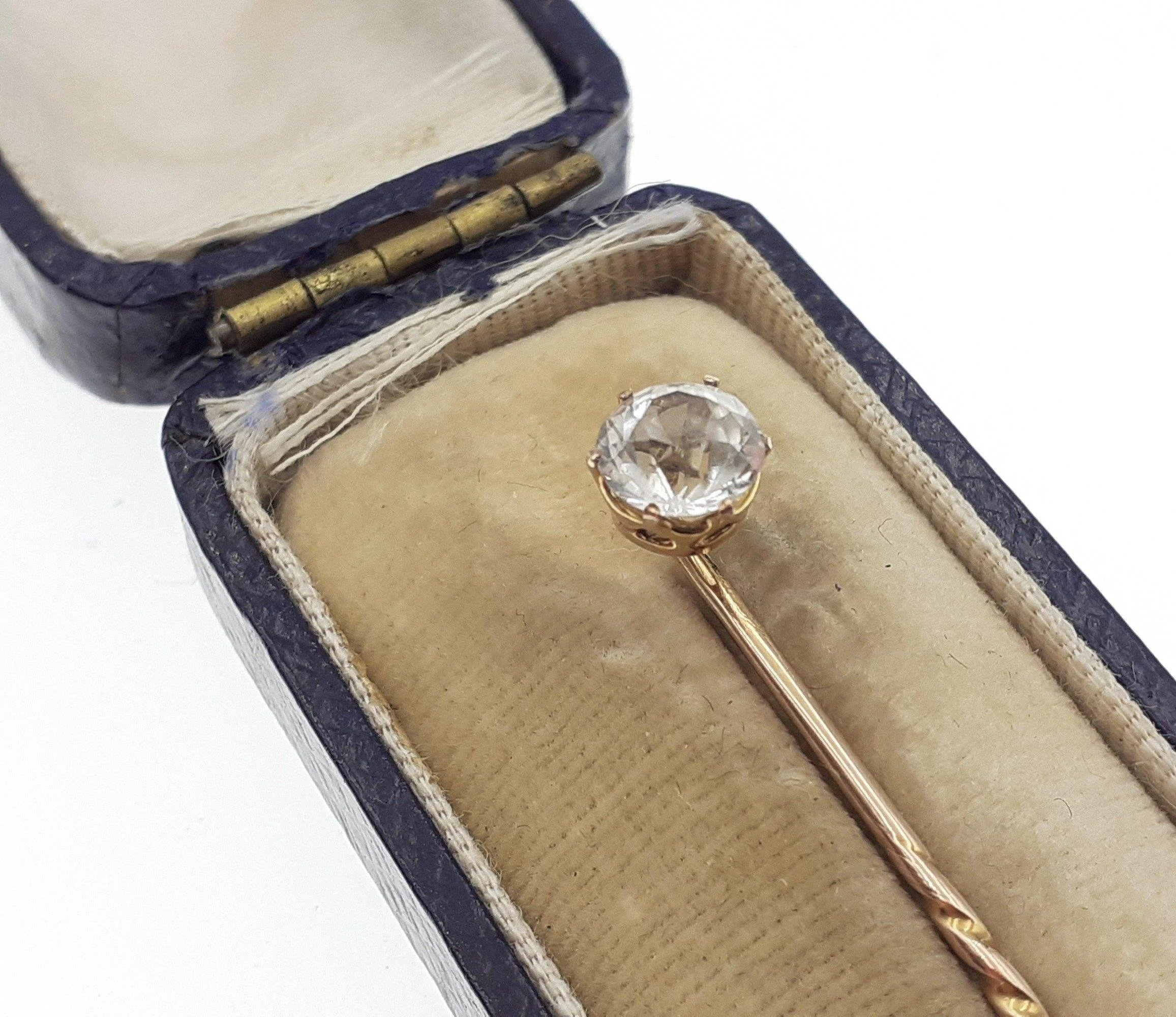  Precious metal price: 40.00GBP  Seller paid: 273.60GBP 