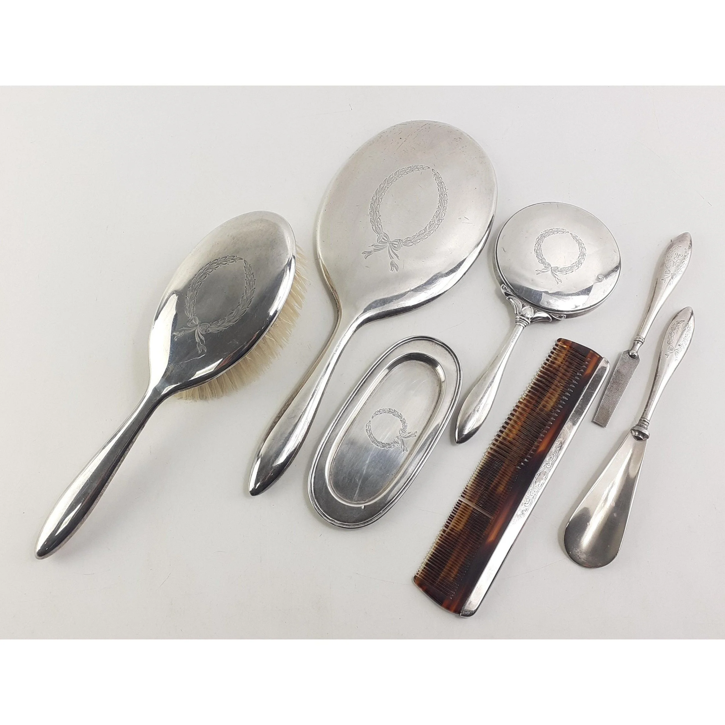 Lot 92 in 24 July Guide: £150-300