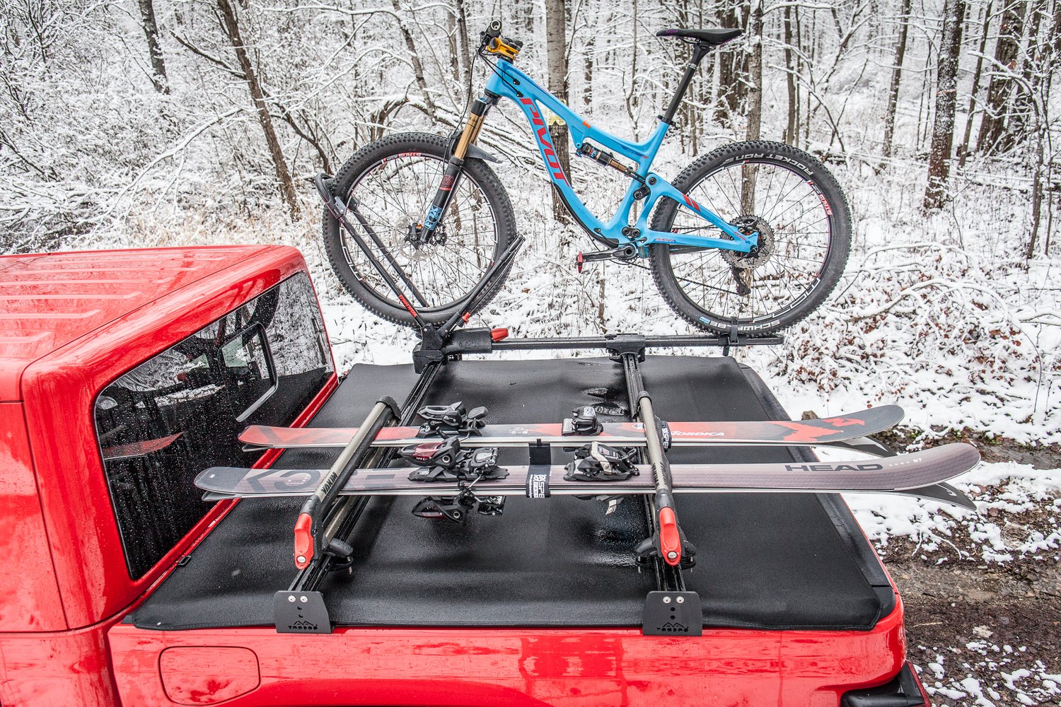 PRO-X & SKI Crossbars, compatible with tonneau covers, RAM 1500 KB Voodoo Fabrications