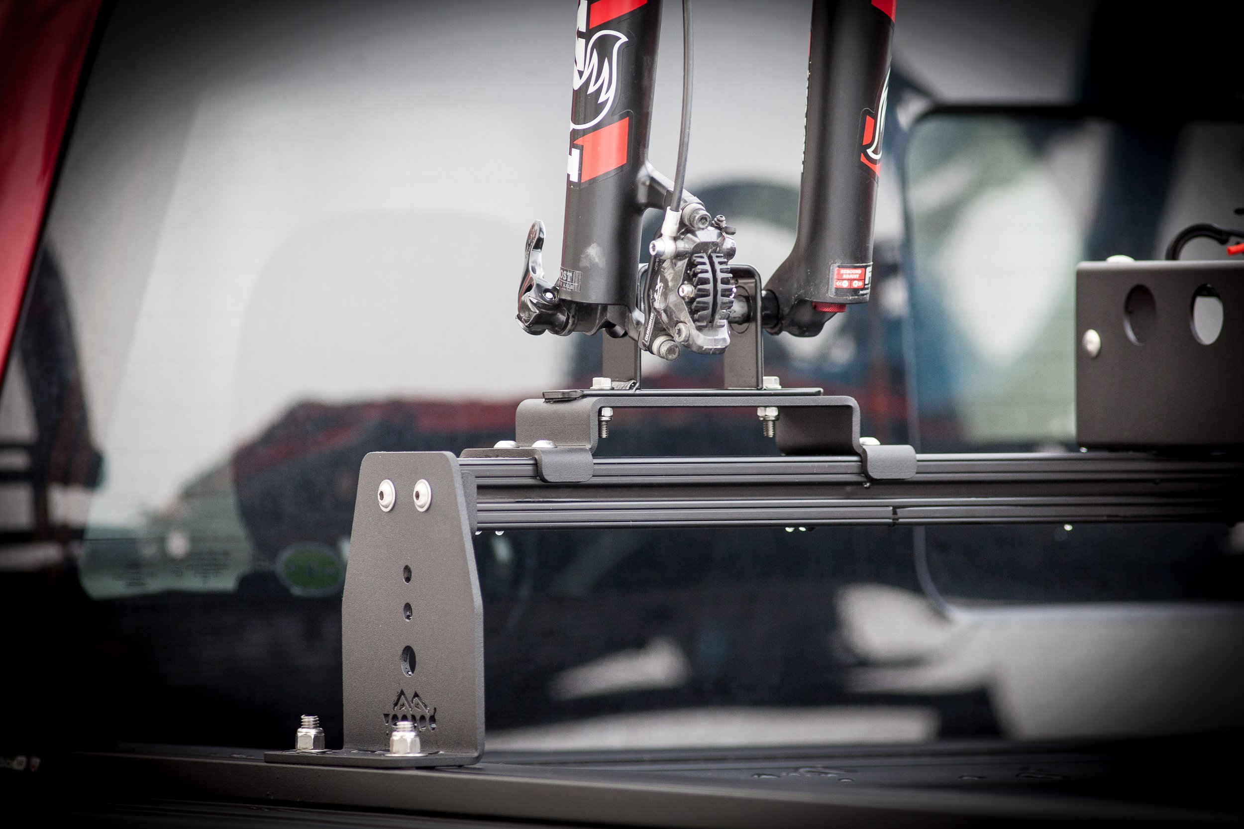Adapter Bracket for PRO-XE Crossbars