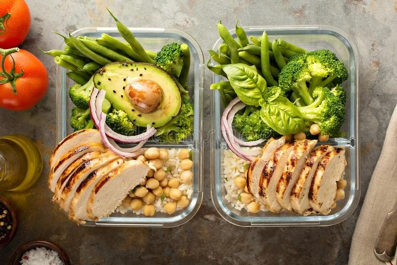 grilled-chicken-meal-prep-containers-cooked-rice-vegetables-grilled-chicken-meal-prep-containers-116214592.jpeg