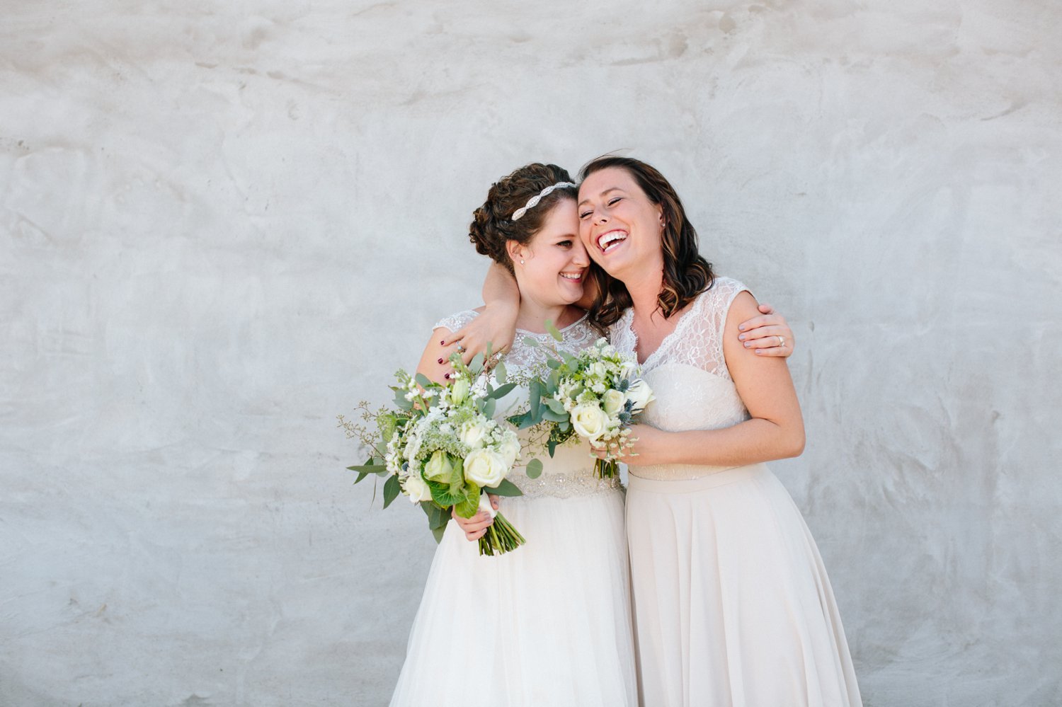 bride with sister picture