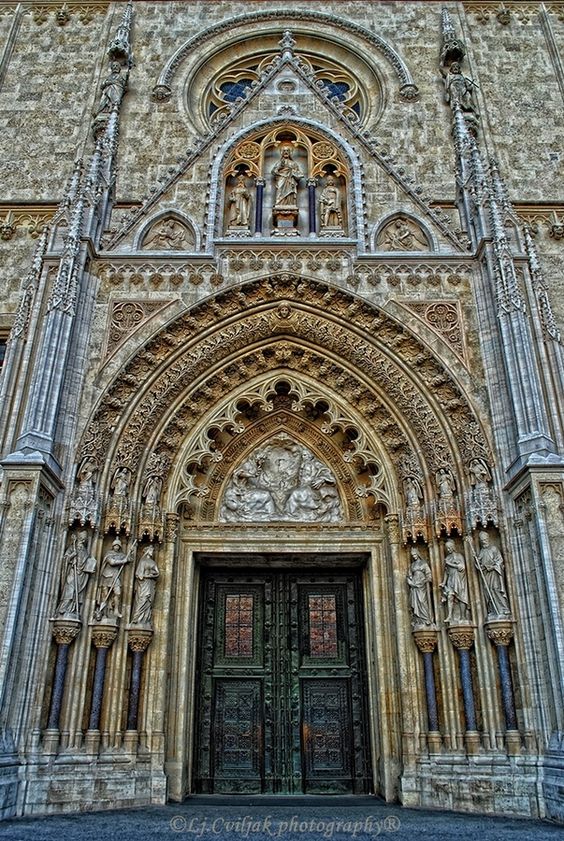 Cathedral Zagreb.jpg