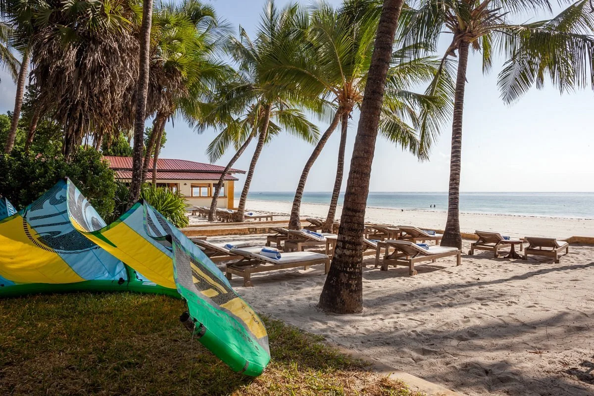 Blue Marlin Beach Hotel — H2O EXTREME - Kitesurfing in Diani Beach!