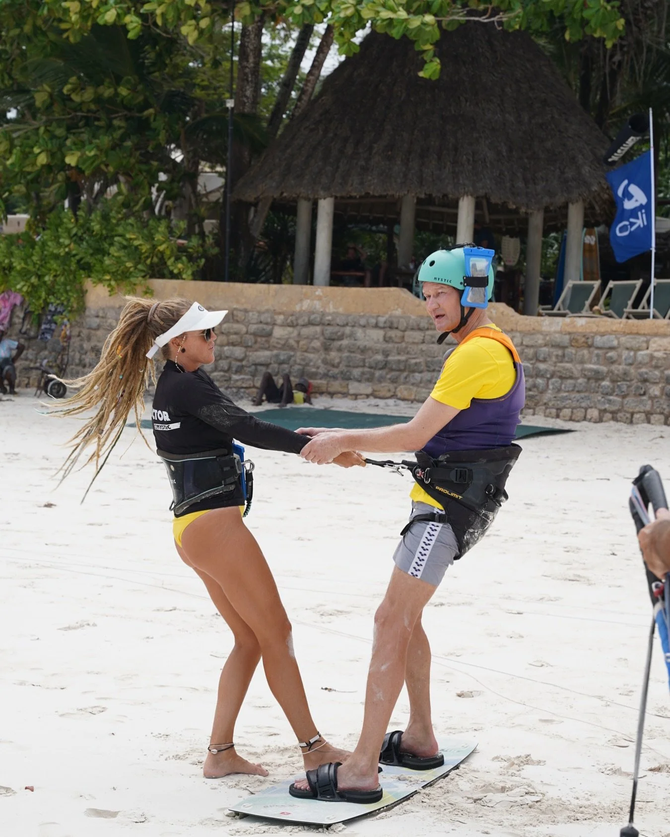 Caption this 🤙🏽

That face you pull when&hellip; 

Almost Kaskazi time ! Have you booked your courses and lessons before the rush? 

Photo by @rik_rampel 

#H2oExtreme #DianiBeach #Kaskazi #KiteSurfingSchool #KiteSurfHoliday #Windy #SeasonLoading #