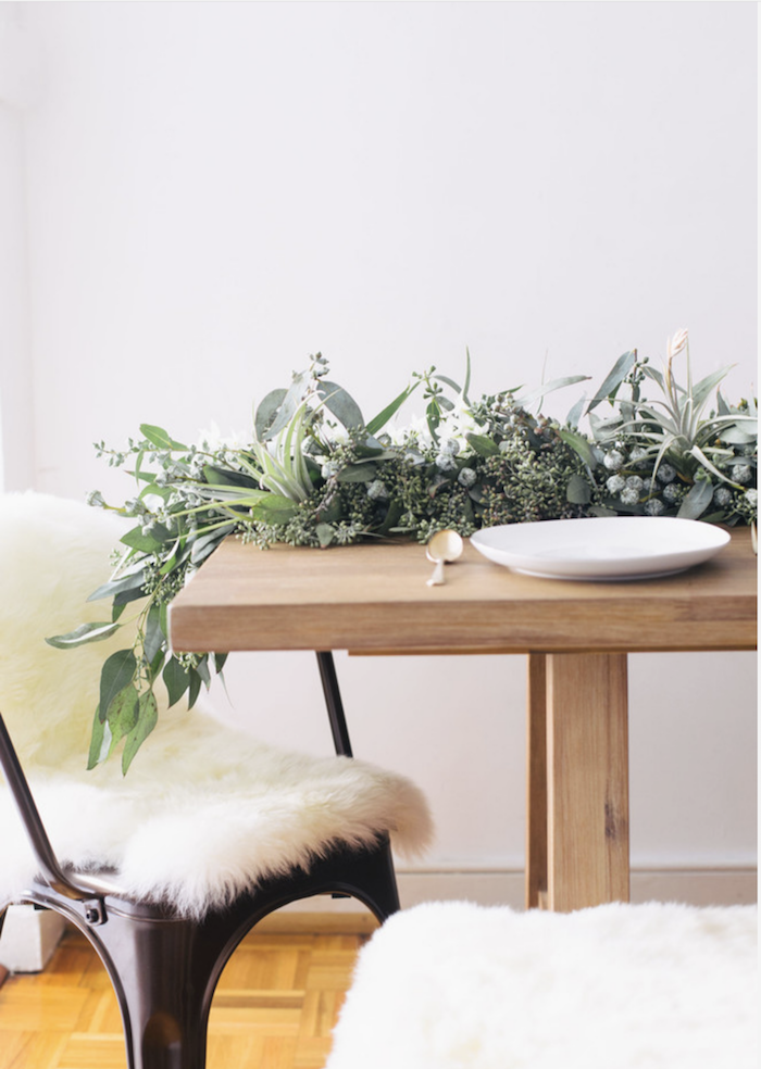 Celebrate the New Year With a No-Fuss Tablescape