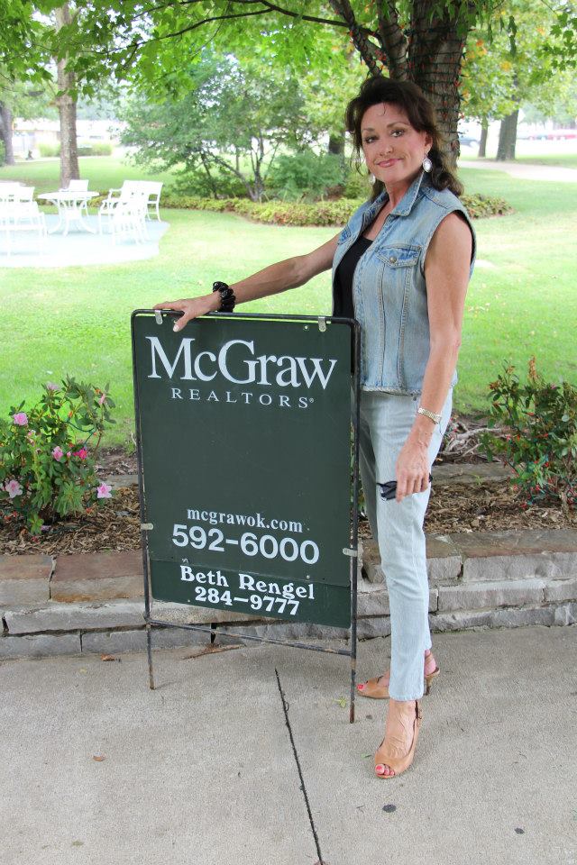 Realtor with McGraw