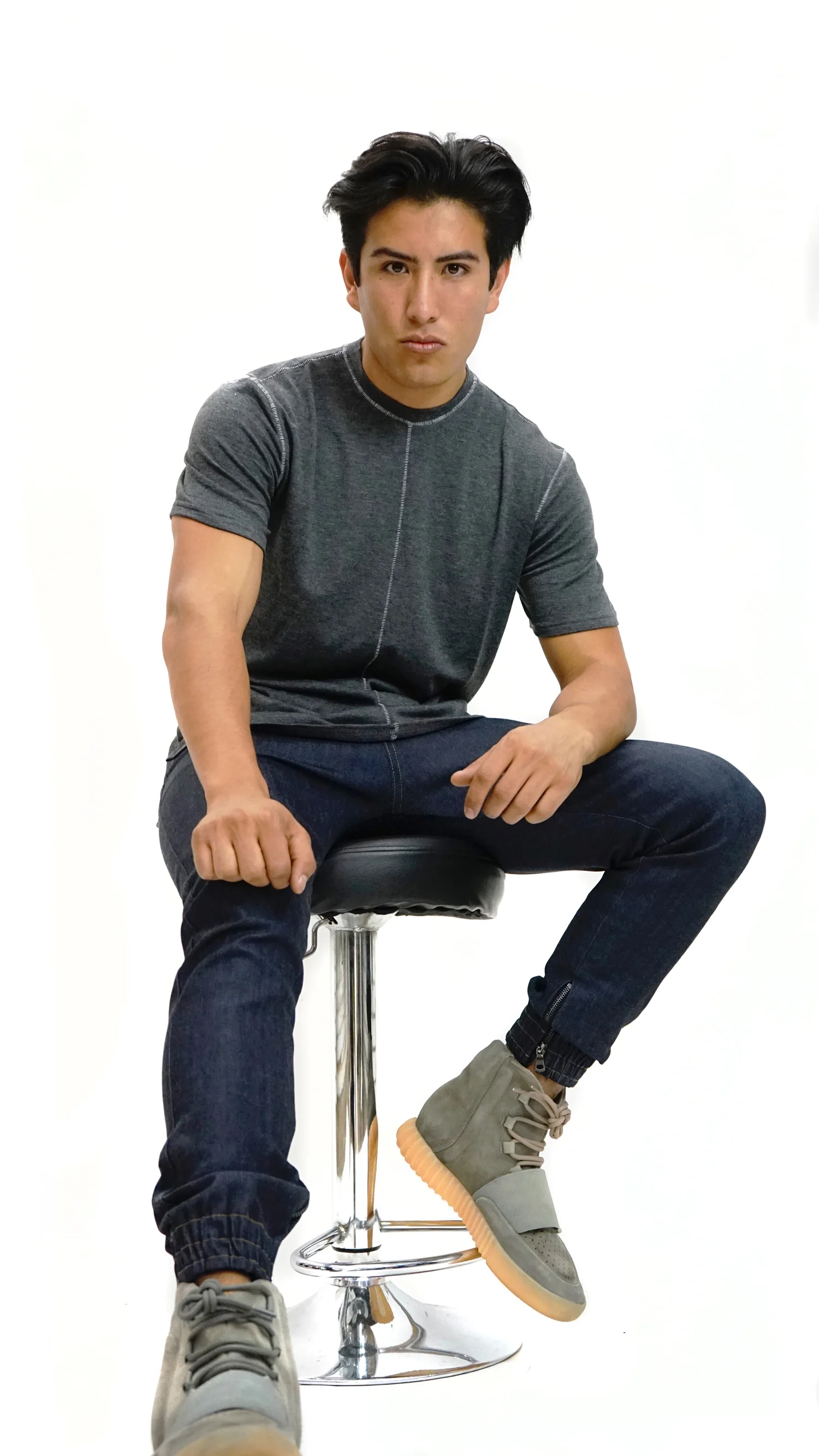 Essential Tee - Dark Grey