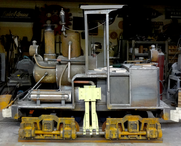 train with cylinders mocked.png