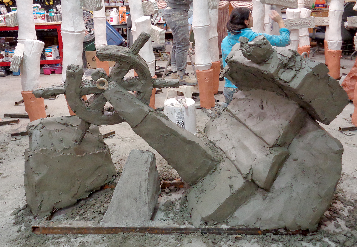 mudded shipwreck wheel.png