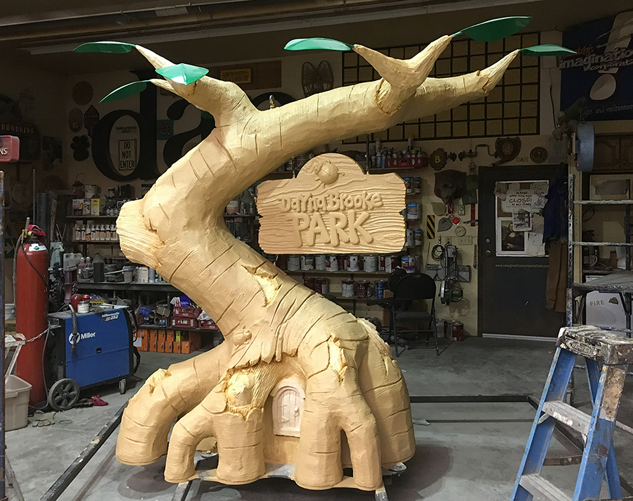 daynas tree first glaze.png