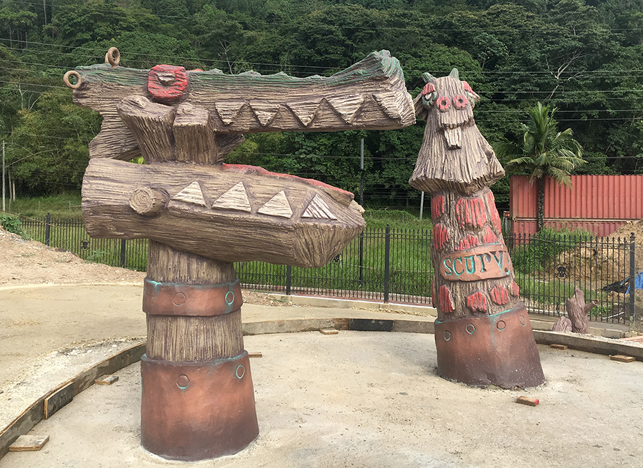 two gruffle totems.png