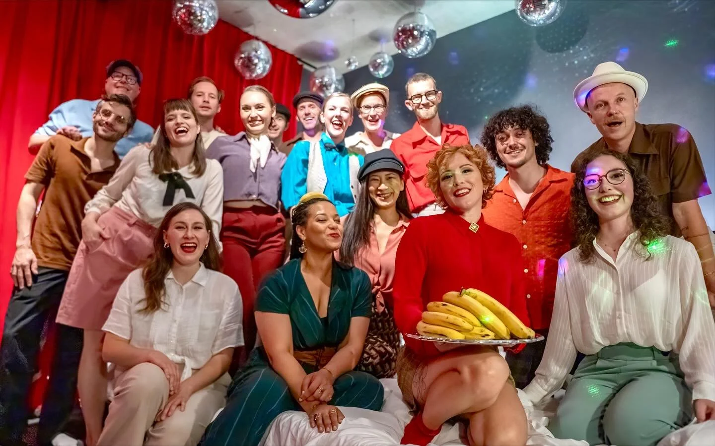 Lauter sch&ouml;ne Bananen 🍌:
@jessica_wurzer_ @marlenehengstberger , @biancaogris , @sonnironnii , @wittgruber , @sascha.lieb.ich , @mihoco17 , @haydenarpmusic , @michaelmozeth , @vocanja , @anna.starzinger , @haribaumgartner , @thomasmauerhofer.mu