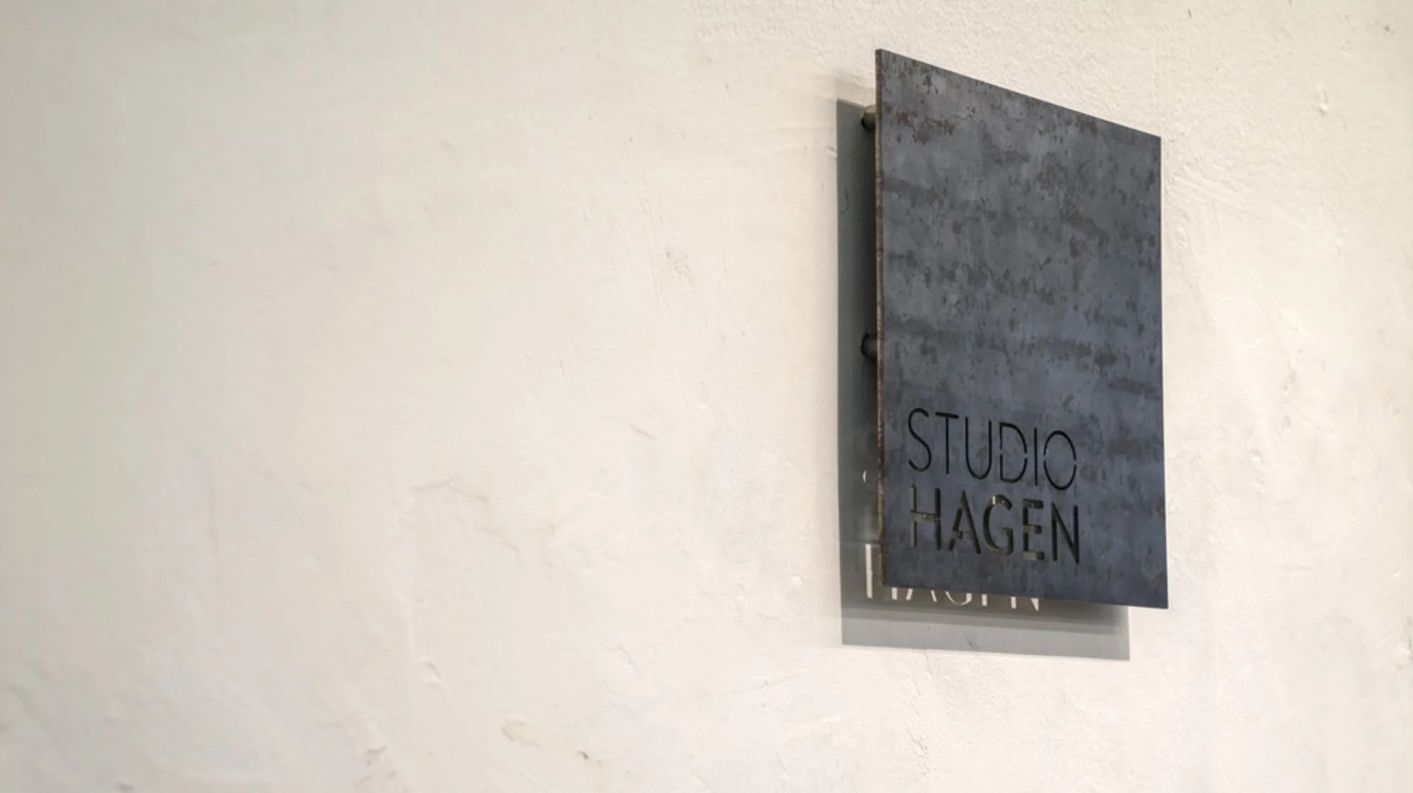 Screenshot_2019-05-08 Studio Hagen - Bezalel's Craftsmen.jpg