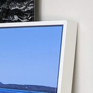 Canvas_print_white+floating.png