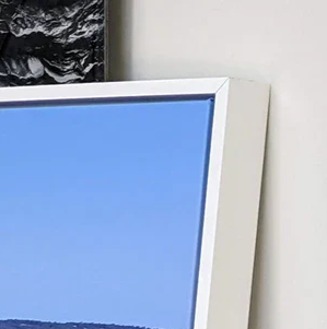 Canvas_print_white+floating.png