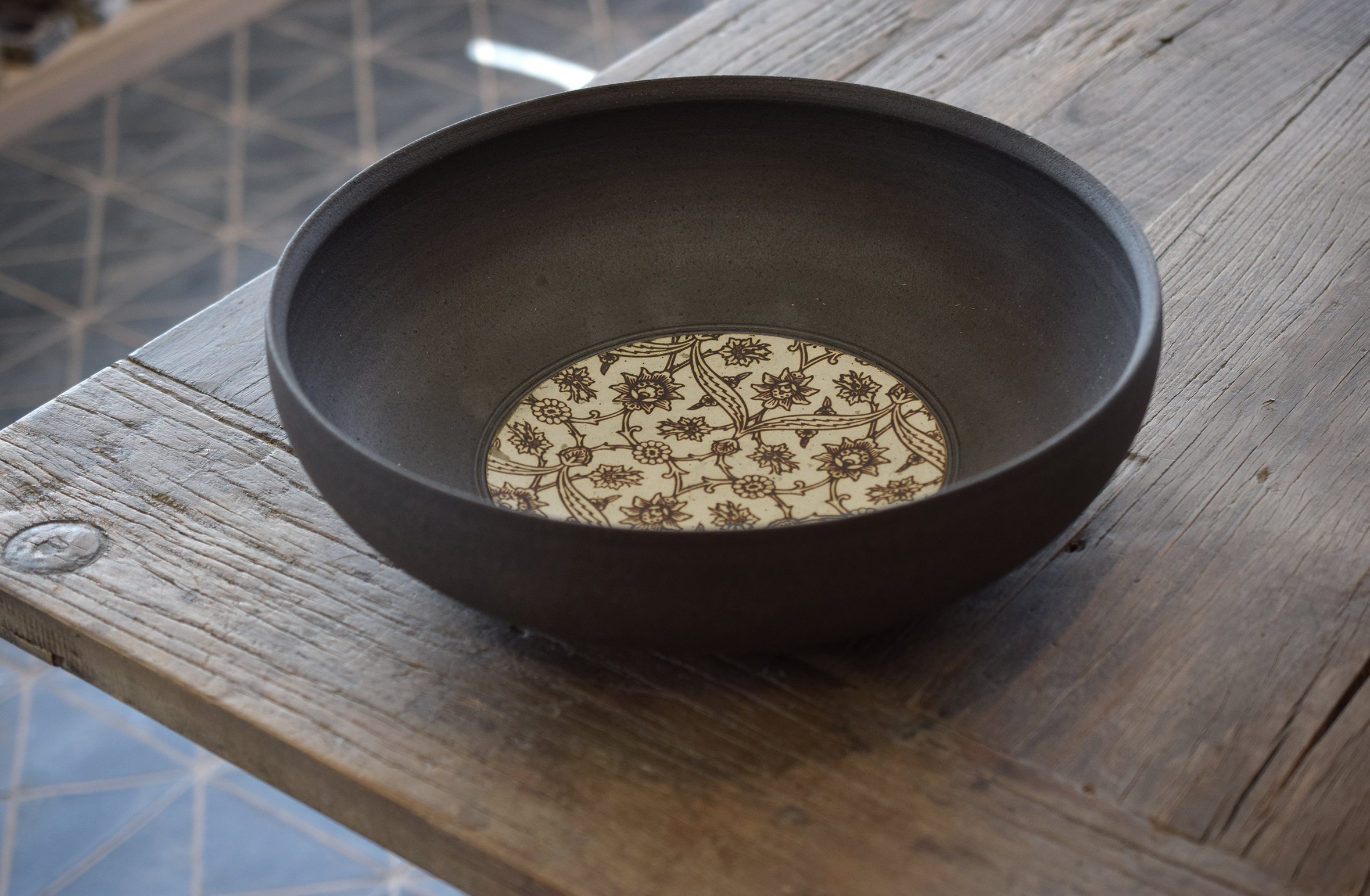 FLM-Iznik-ServingBowlNo2a.jpg