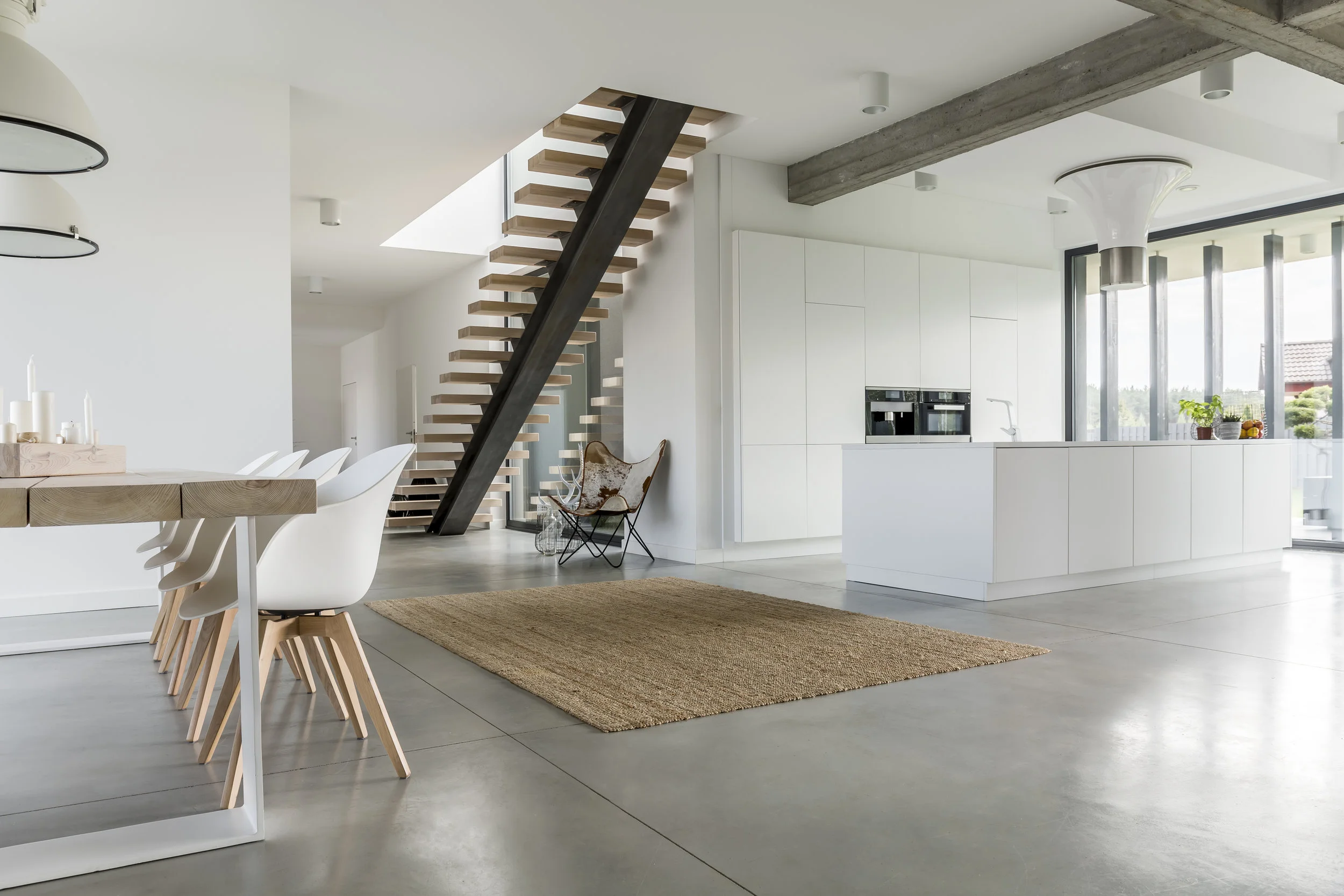 open-floor-apartment-with-staircase-PRQBFWA.jpg