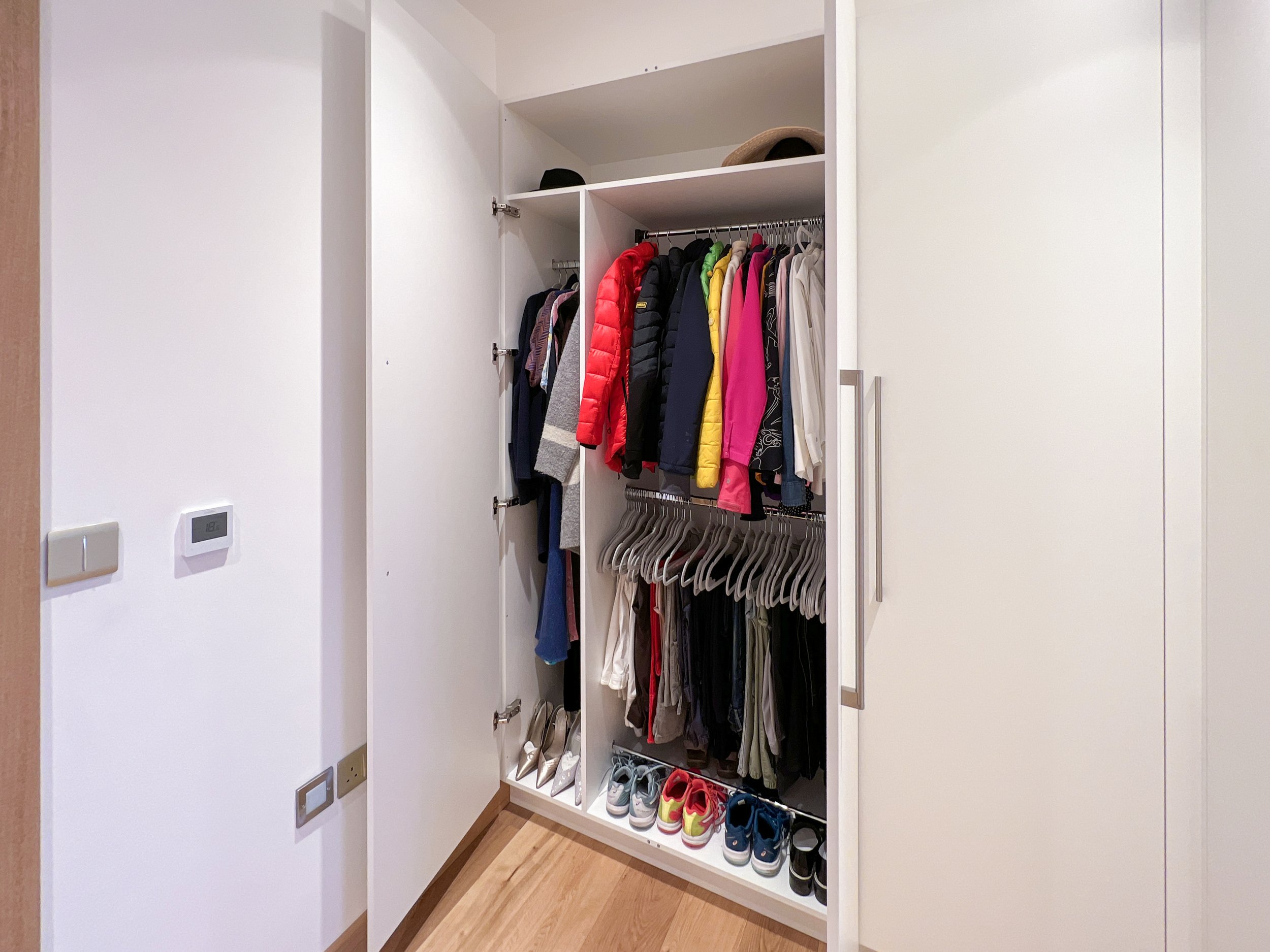 Webbs-Images-Tomlinson-Wardrobes-2.JPG