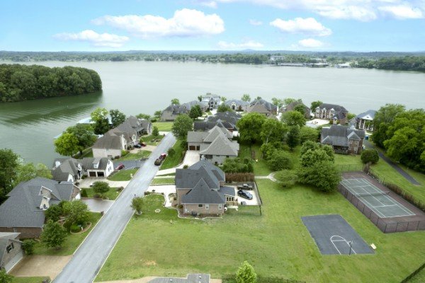 116 Lake Harbor Dr., Hendersonville, TN 37075; MLS #: 2528220