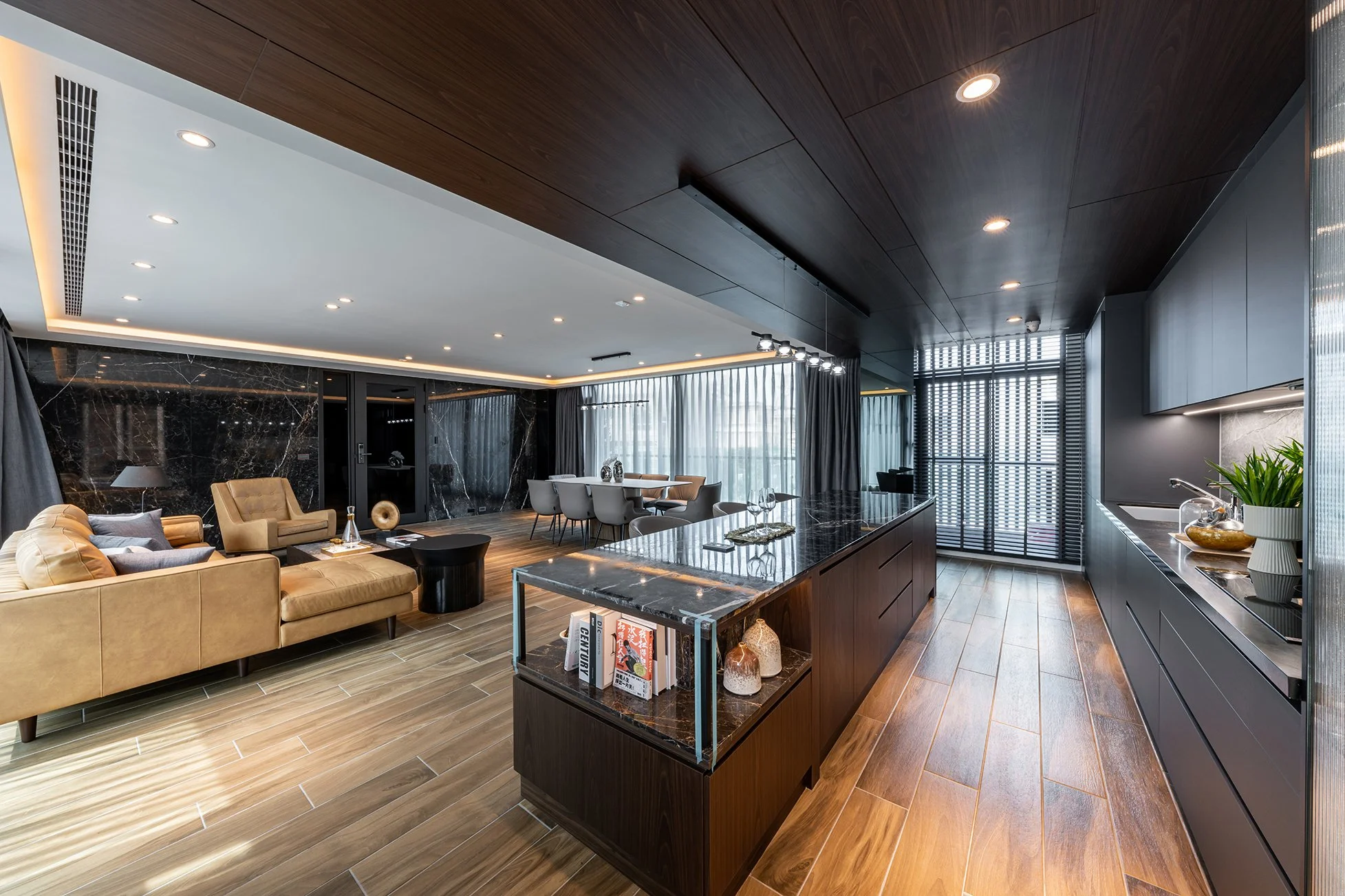 機能完善、一應俱全的現代化廚房配置。