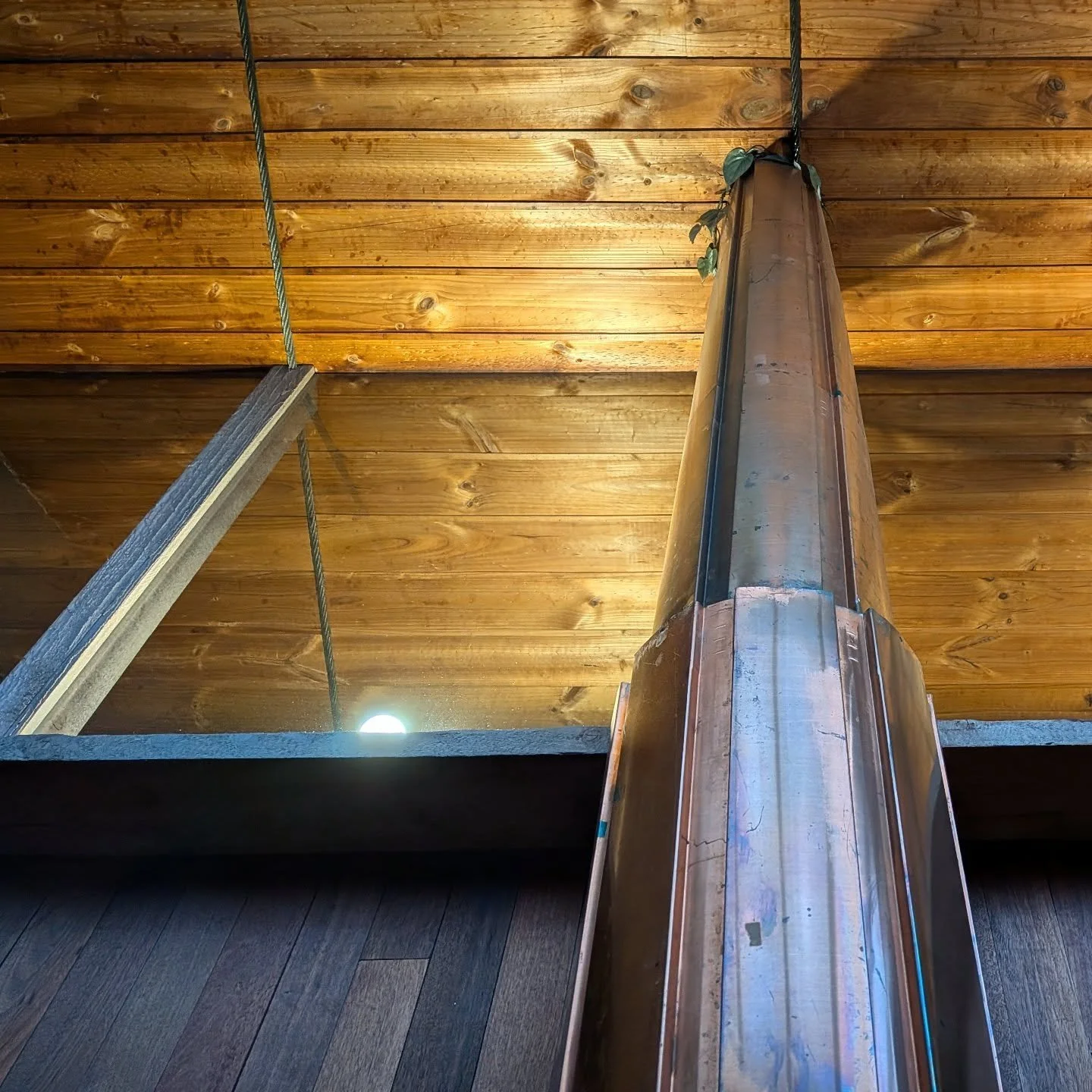 Nice way to start the architectural year with  #LeopoldBanchini's lecture at @robin.boyd.foundation last week. Always enjoy a visit to this lovely house where nothing is ordinary - not even the exhaust flue which is clad in beautiful burnished pleate