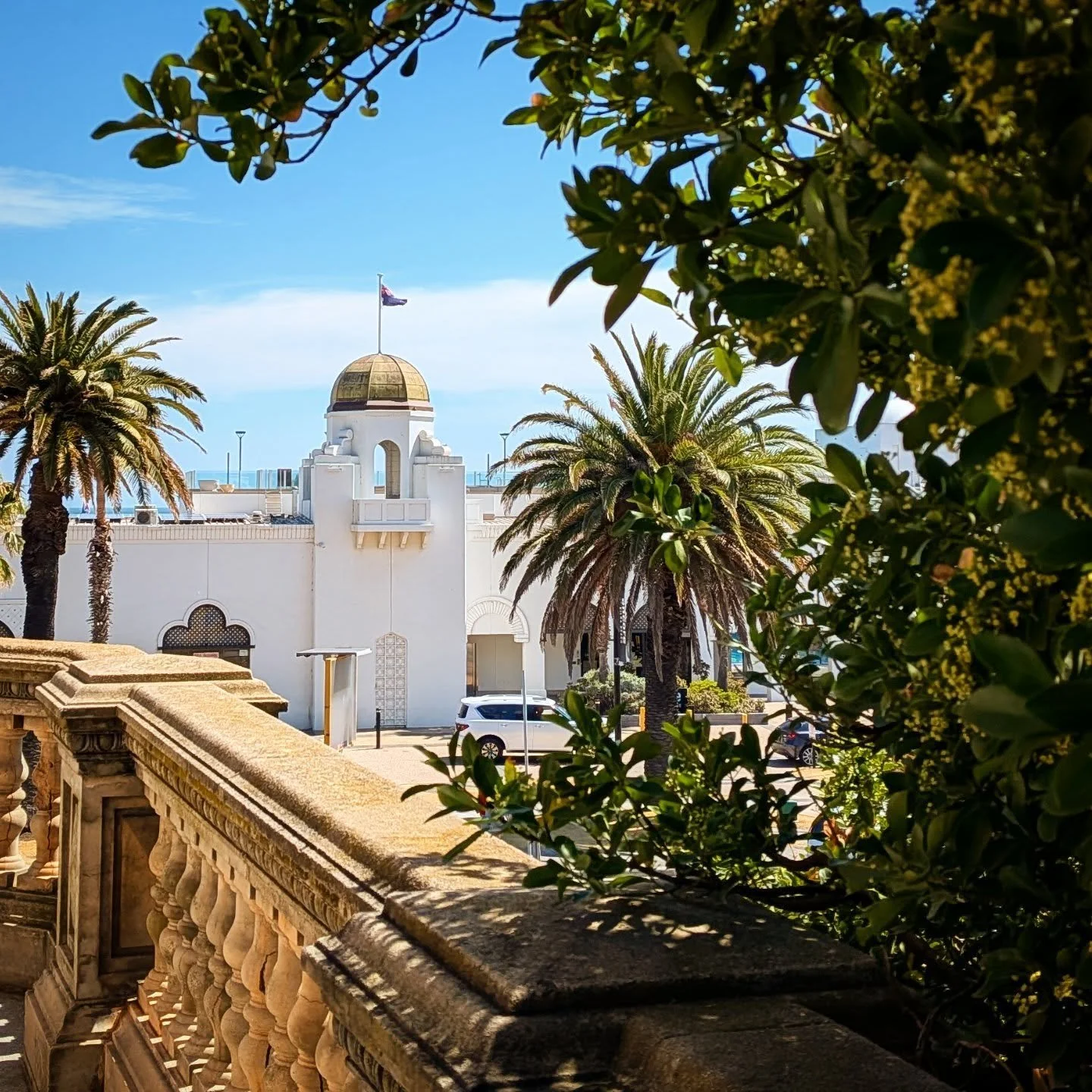 Been thinking of a Greek Island holiday... then saw this  Mediterranean dream just down the road 
> #stkildaseabaths #stkildabeach #cataniclocktower