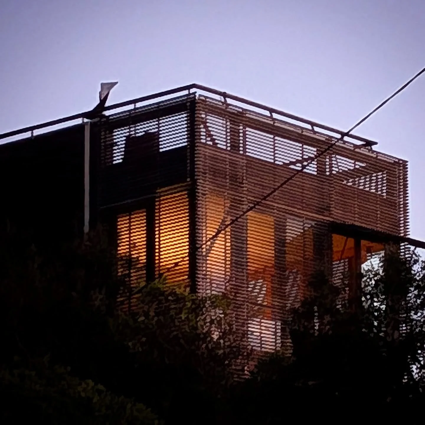 A nice stack of sticks - Sean Godsell's Carter Tucker House at dusk
