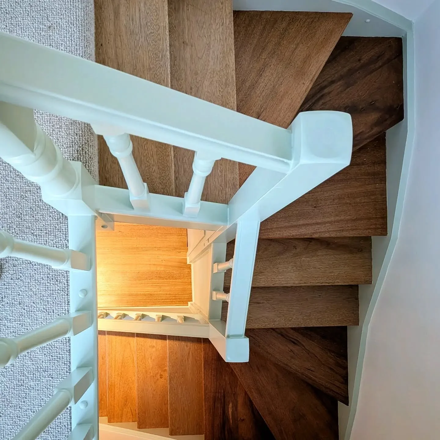 Under Construction: Little minty spruce up of the existing stair at #BattenPorchHouse
> 🛠️: @mittyandprice 
#OOFarchitecture #OOFwip #burnley