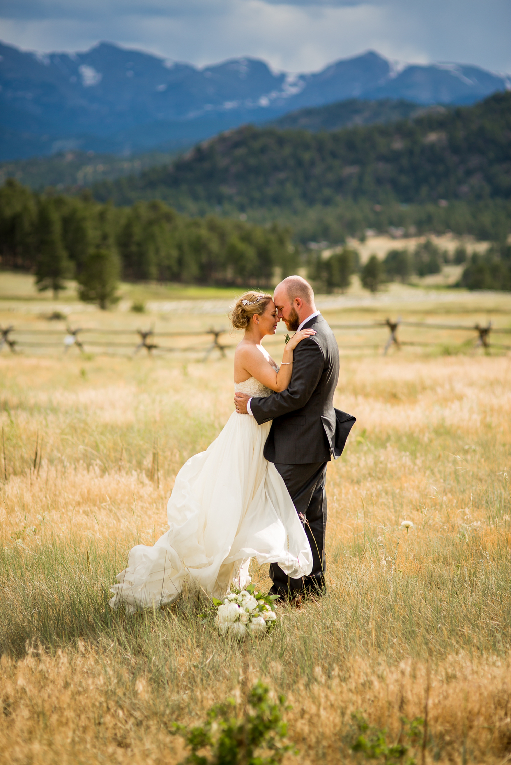 Black Canyon Inn & Twin Owls Steakhouse in Estes Park, CO