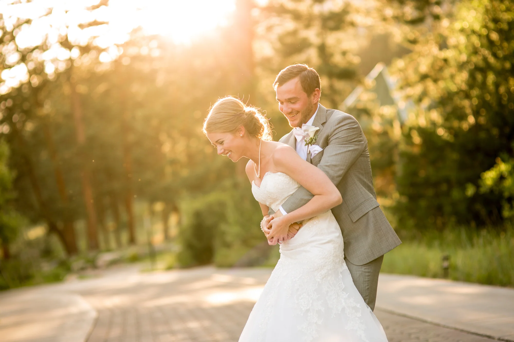 Della Terra Mountain Chateau Wedding Photographer