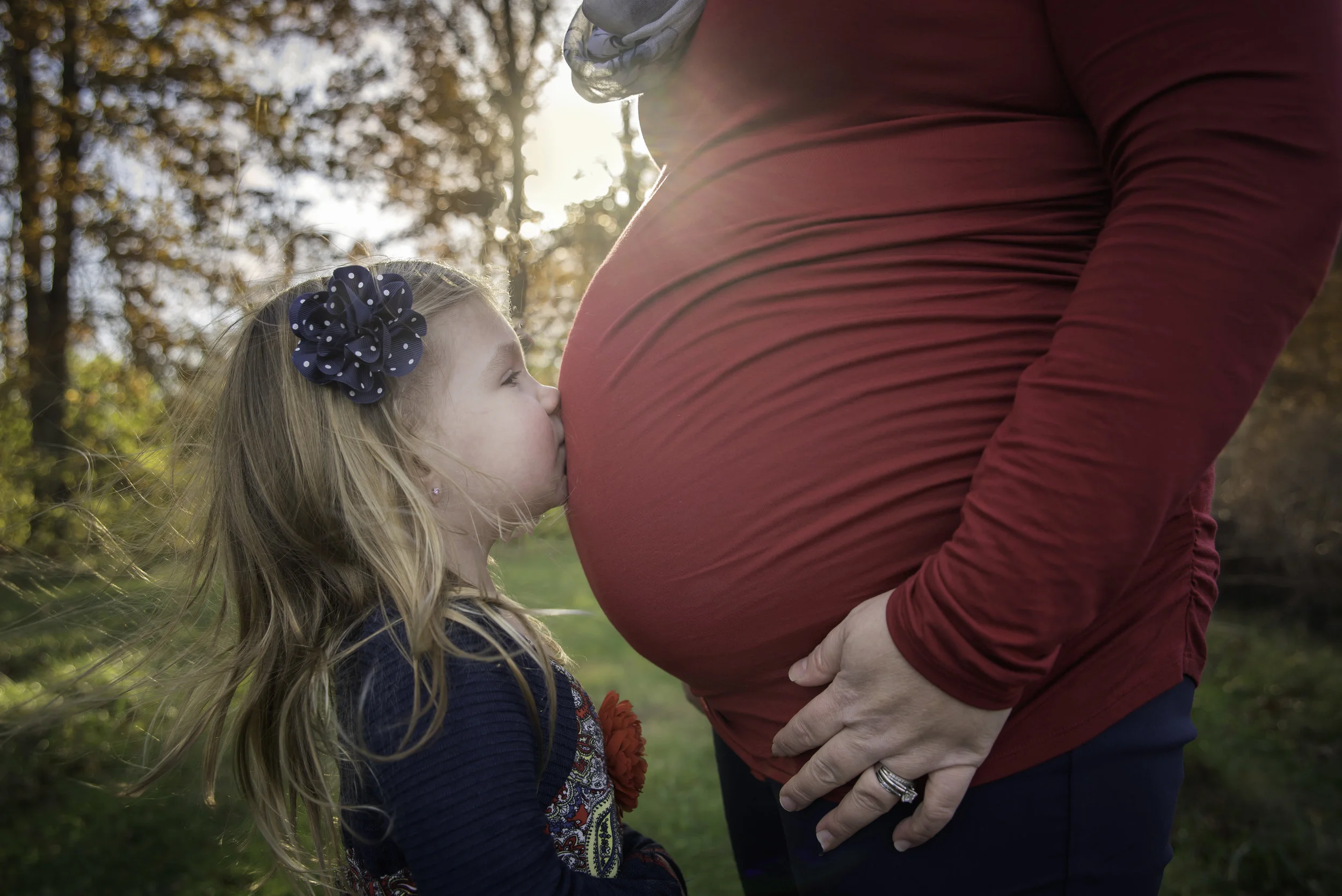 sibling-maternity-picture.jpg