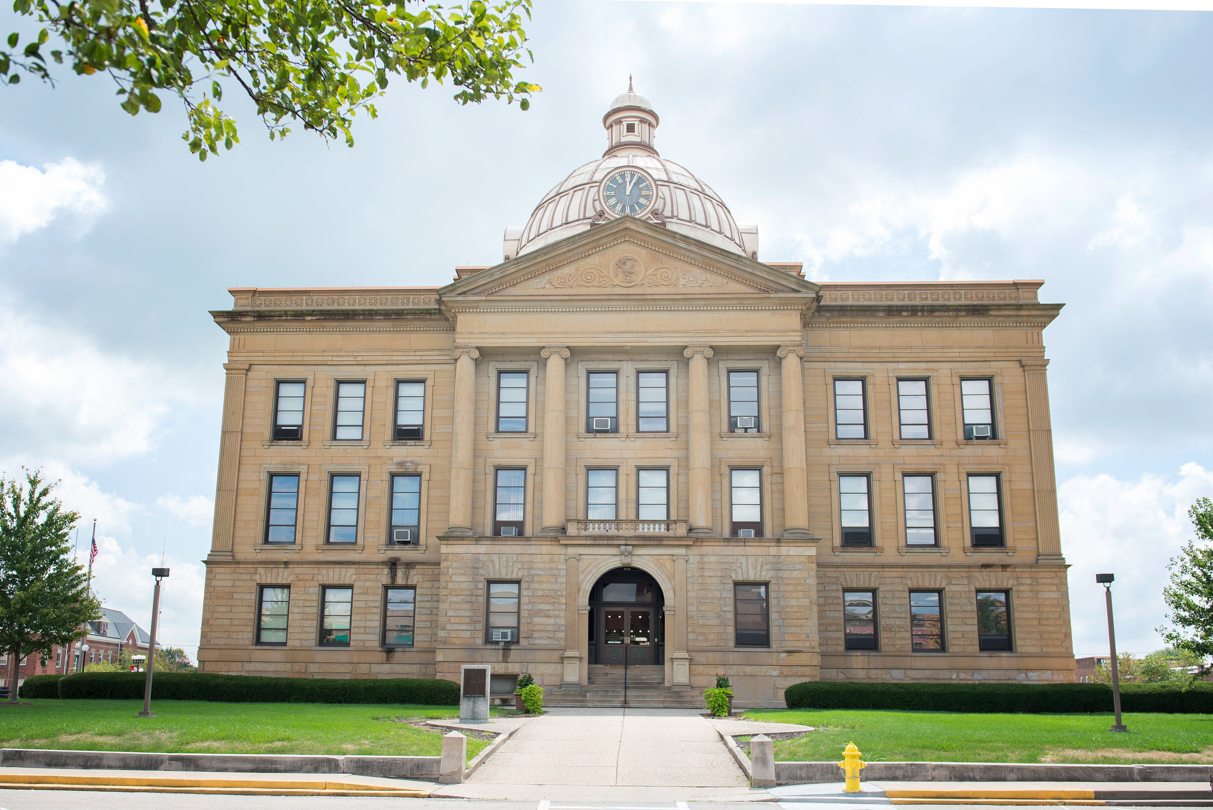 logancountycourthouse.jpg