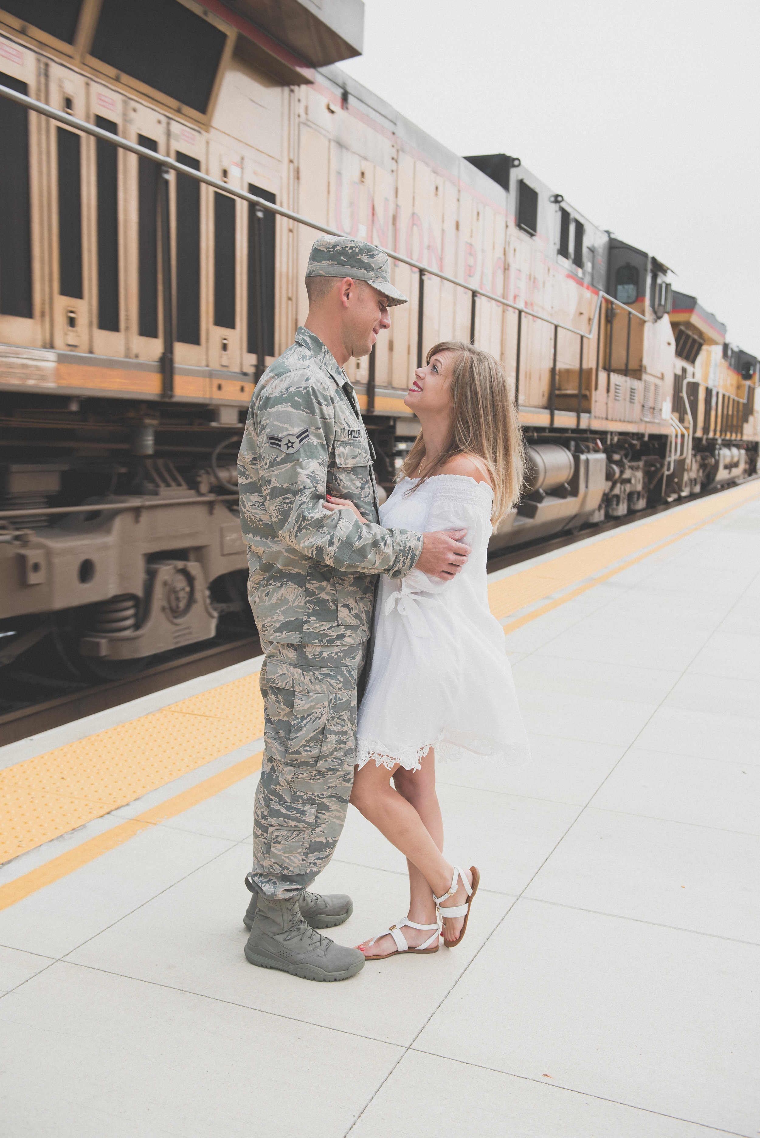 military spouse train station photo shoot