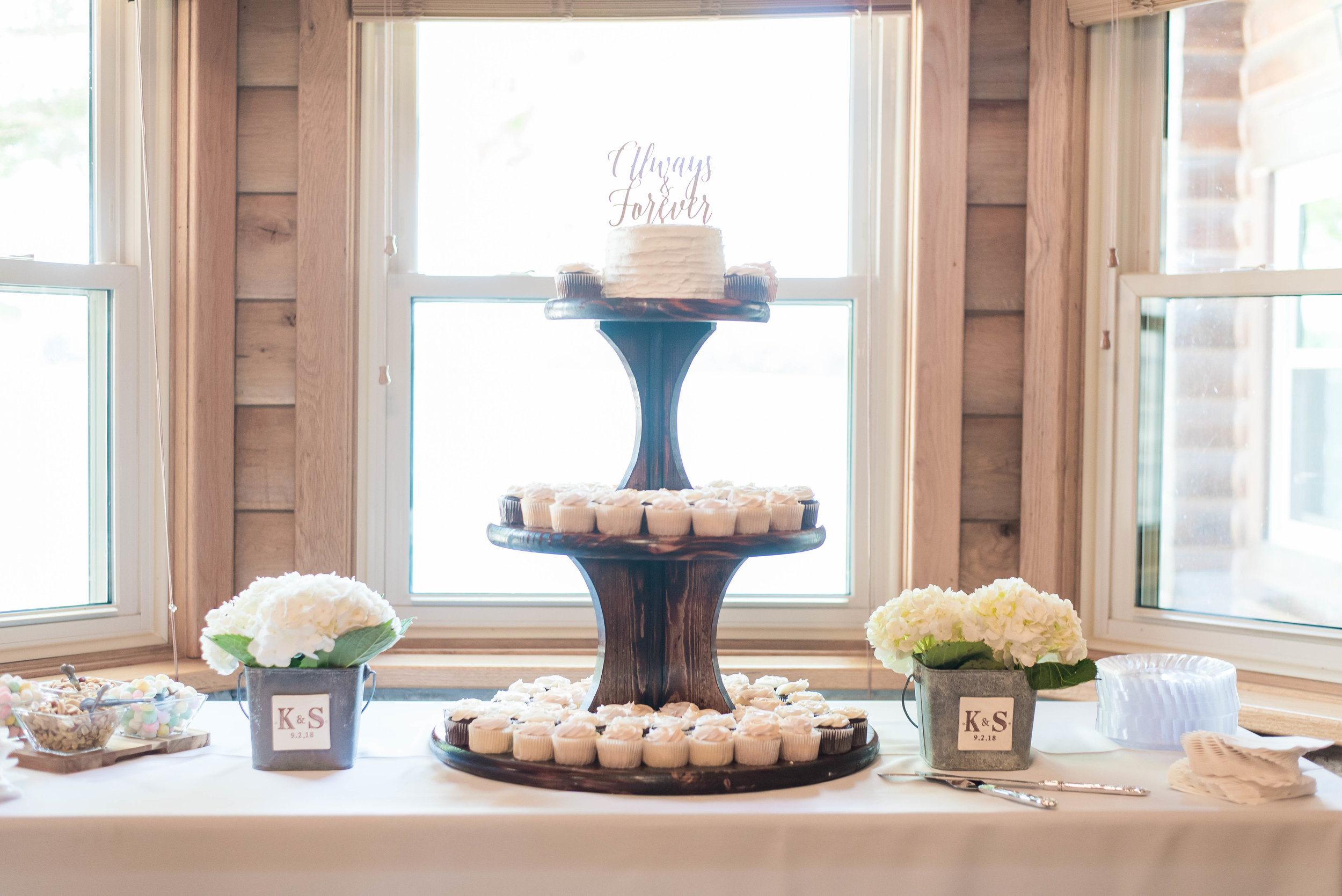 tiered wedding cupcake stand