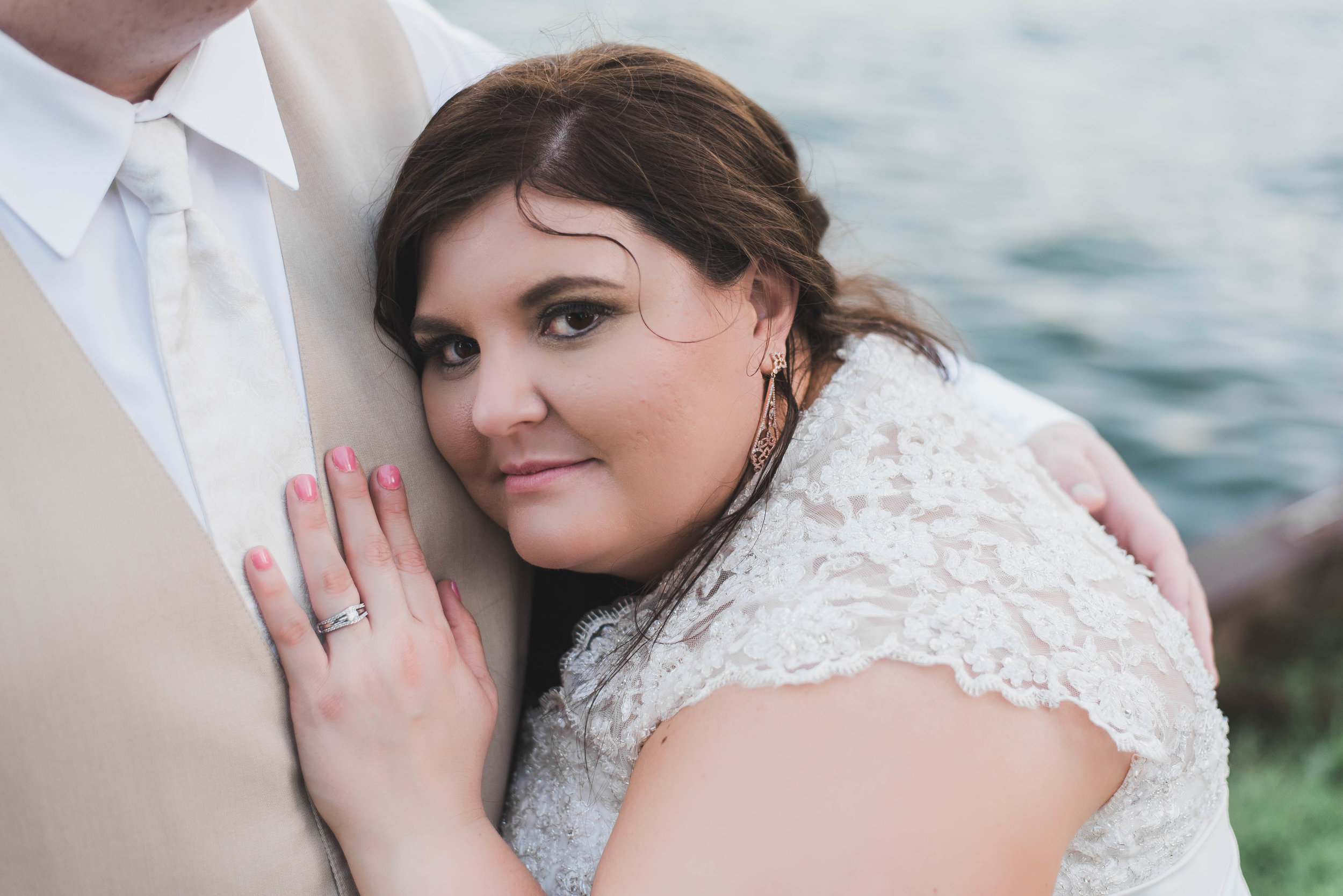 bride beautiful gaze 