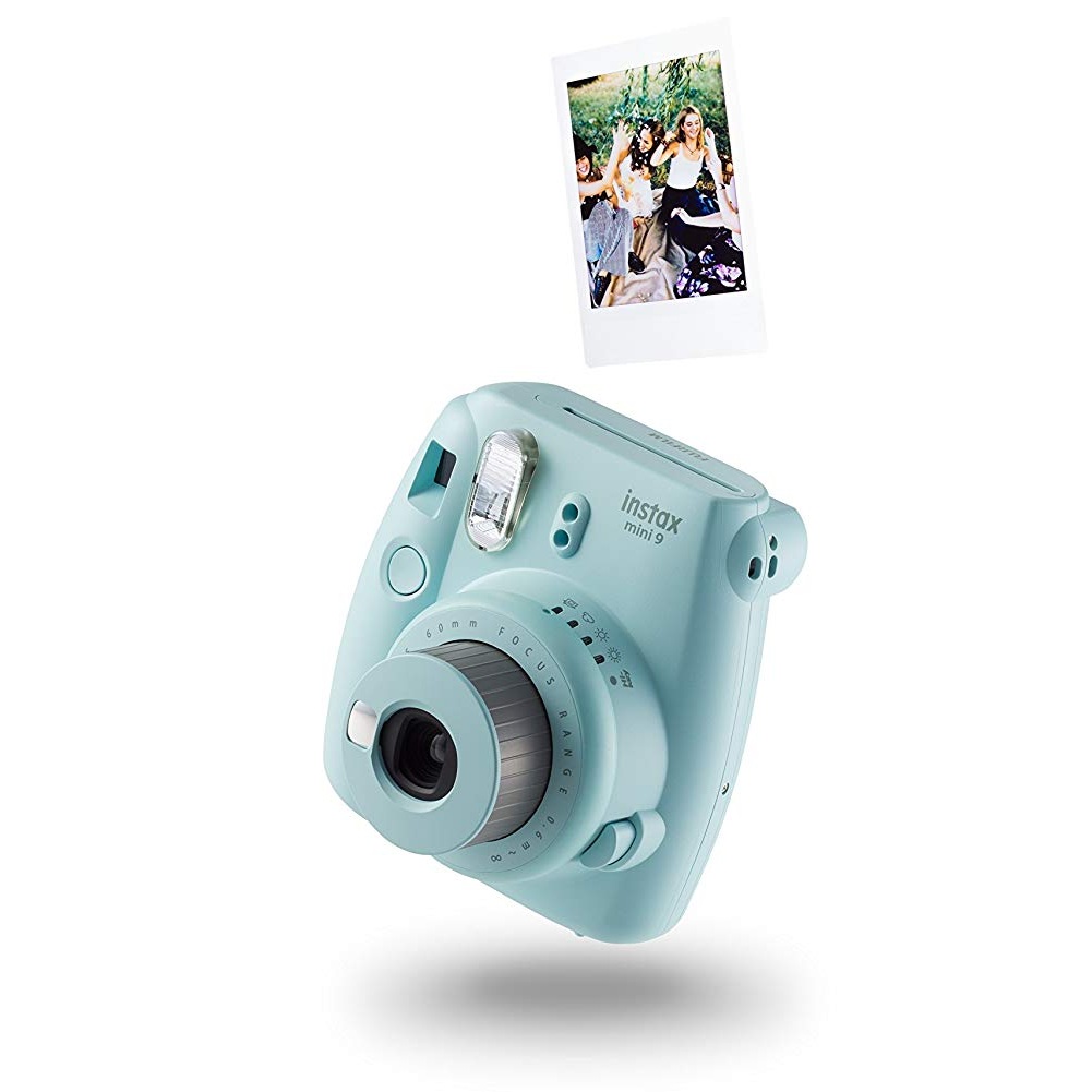 Best camera’s for every age, digital cameras for little kids, digital cameras for tweens, digital cameras for teenagers, digital cameras for adults, what camera to buy, best camera for kids, vtech kids camera, best camera for child photography, what camera should i buy, best camera for photography, best camera for photography beginners, best camera for moms, what camera should i buy quiz, photos by ariel, momtography 101, photography class, photography tips, how to use dslr camera