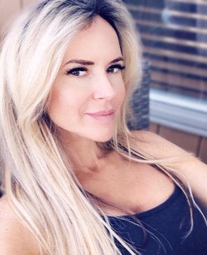Victoria Malin Gregory, Integrative Nutritionist and founder of NEWTRITION NEW YOU.jpeg