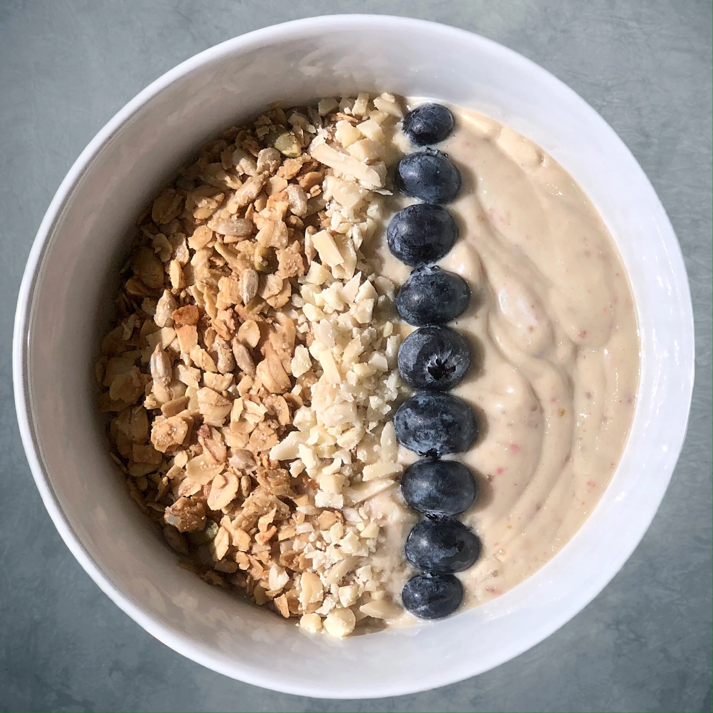 Açaí Avocado Protein Bowl
