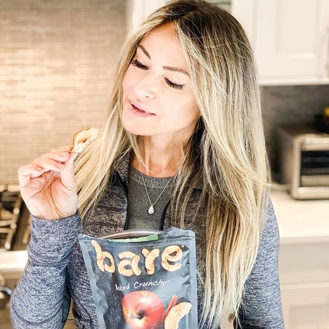 LET&rsquo;S TALK SNACKING🥨🥜🍿
​Like it or not, many of us are spending a whole lotta time at home right now. We are stressed, bored, depressed... and that makes us hungry! So what do we do more often than not? Succumb to a &quot;snack-attack.&rdquo