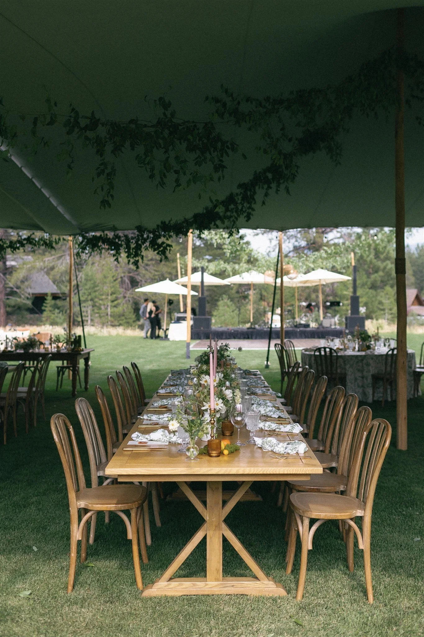 danielle-and-jeff-tahoe-wedding-714 copy.jpg